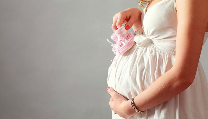 حاملگی موثر در بی اختیاری ادرار دائمی
