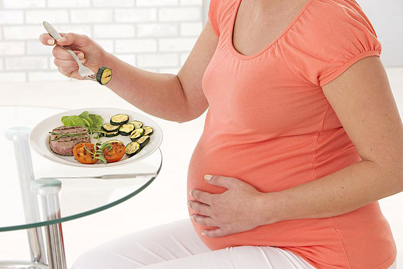 تعیین رژیم غذایی دوران بارداری 