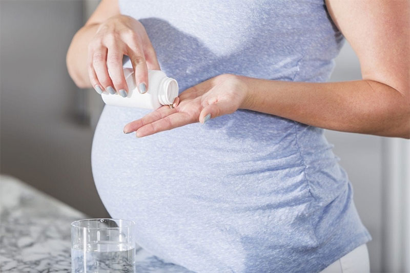در دوران بارداری دوقلو باید چه مکمل‌ ها و مولتی ویتامین‌ هایی مصرف کنیم؟